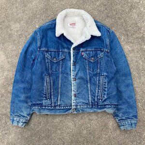 Vintage Levi’s Sherpa lined Denim jean jacket